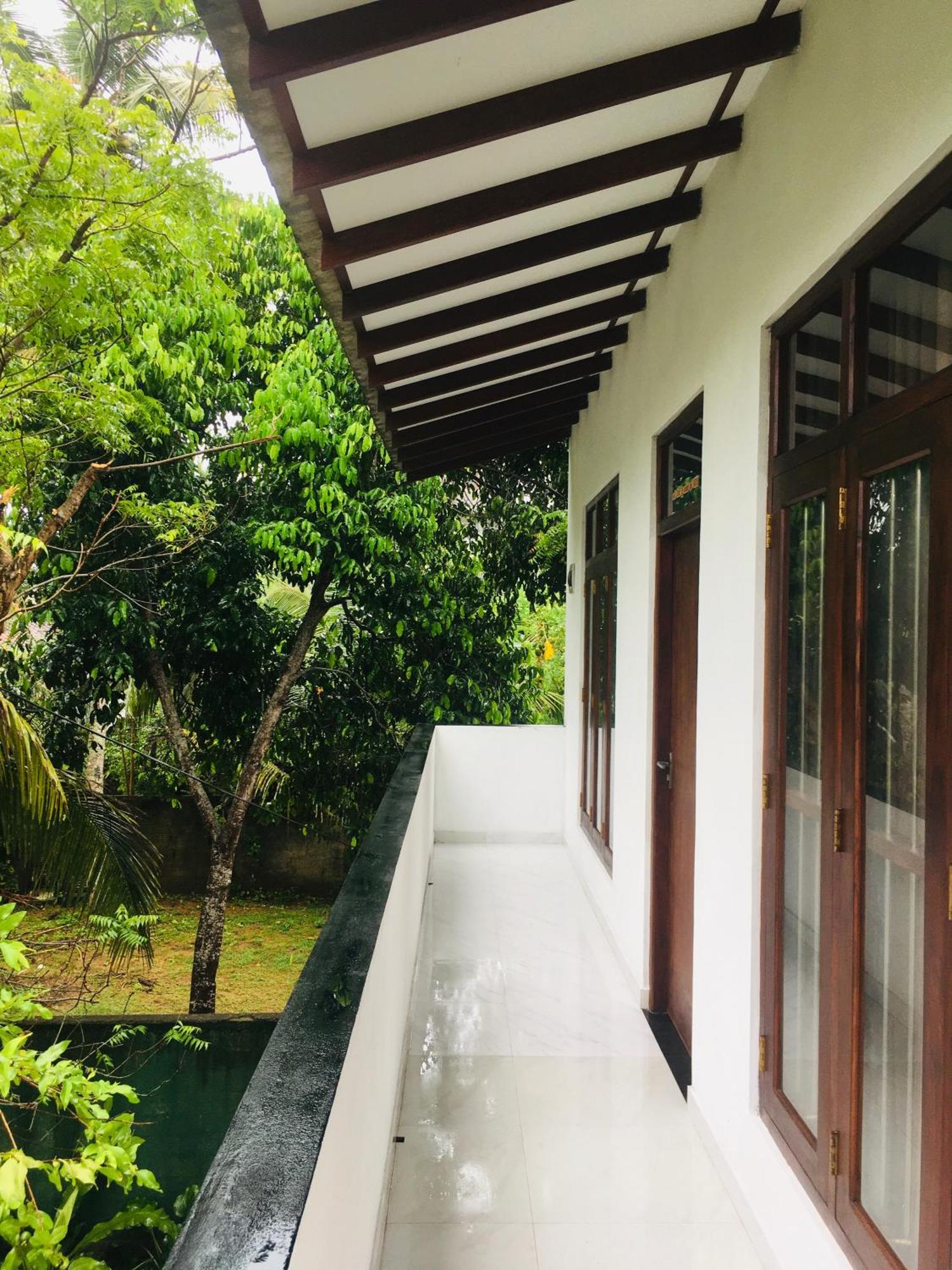 Anthony Guesthouse Hikkaduwa Dış mekan fotoğraf