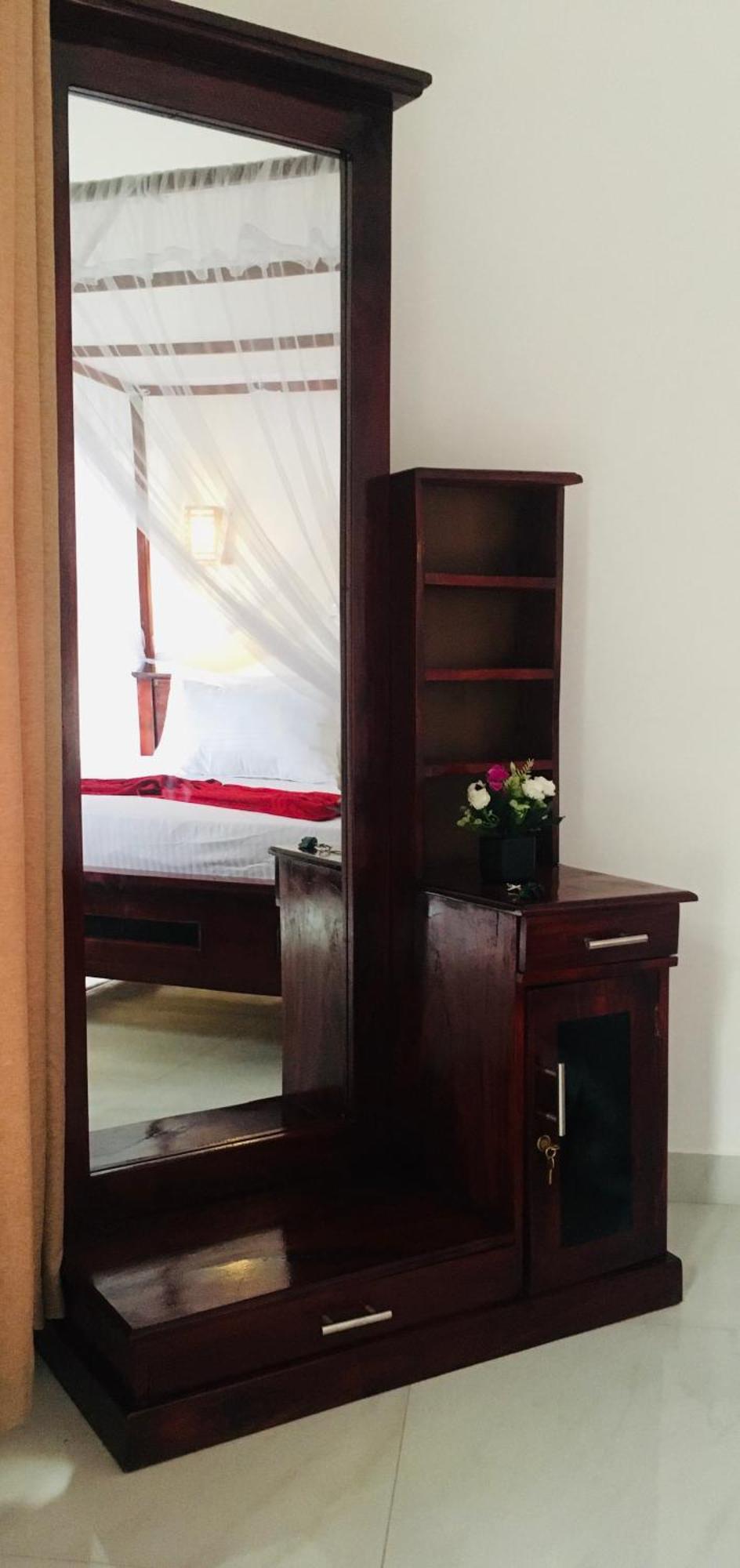 Anthony Guesthouse Hikkaduwa Dış mekan fotoğraf