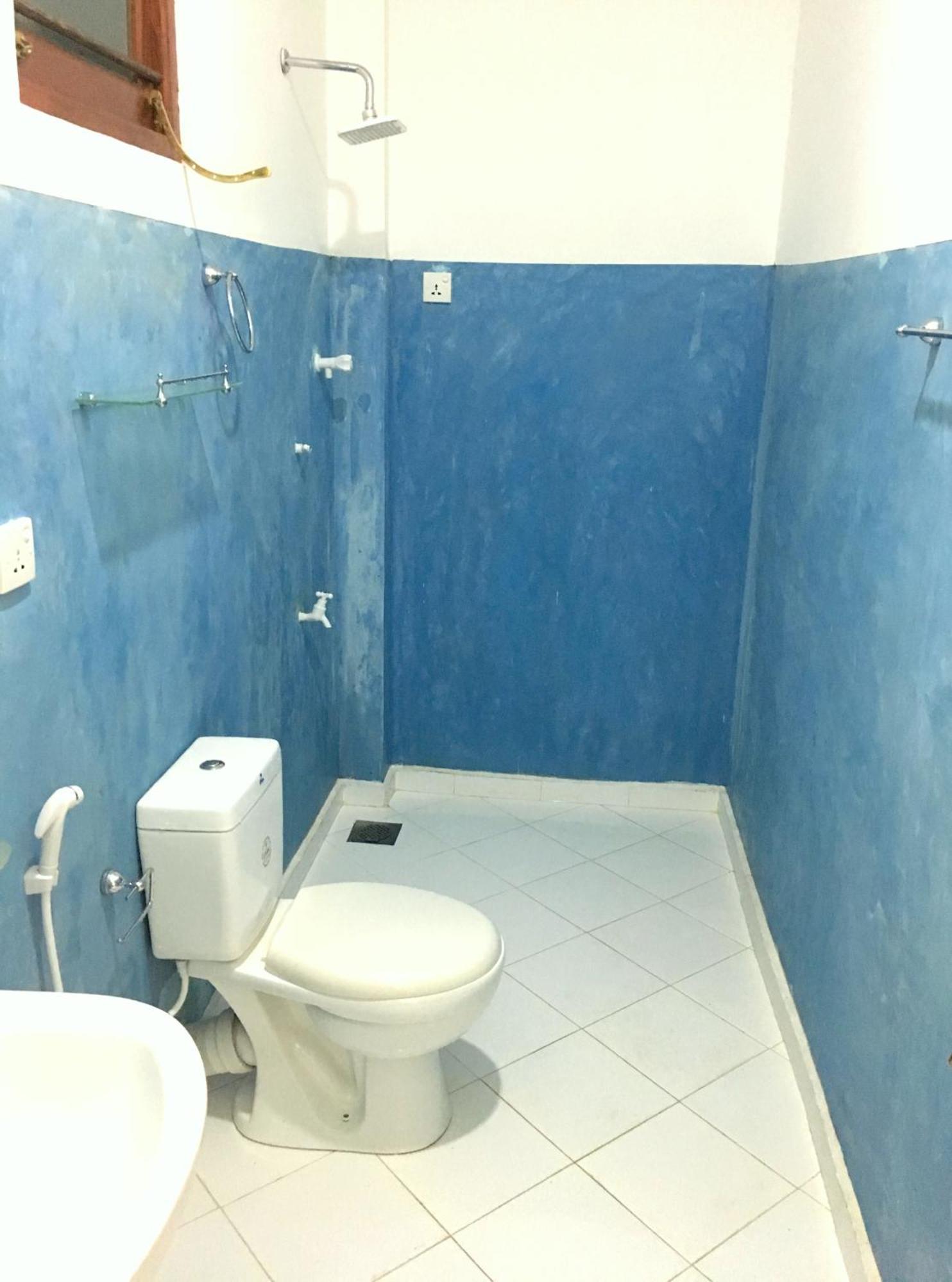 Anthony Guesthouse Hikkaduwa Dış mekan fotoğraf