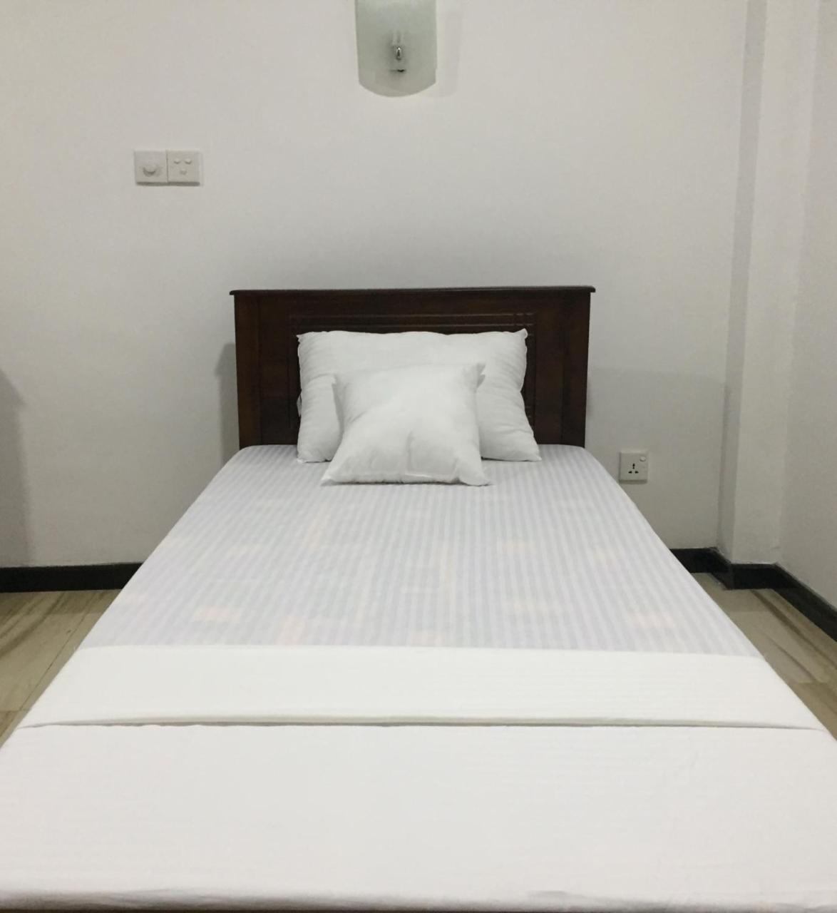Anthony Guesthouse Hikkaduwa Dış mekan fotoğraf