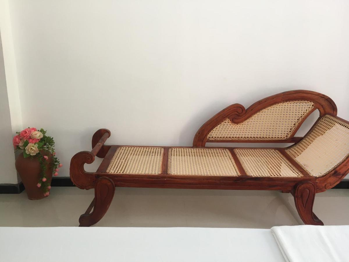 Anthony Guesthouse Hikkaduwa Dış mekan fotoğraf